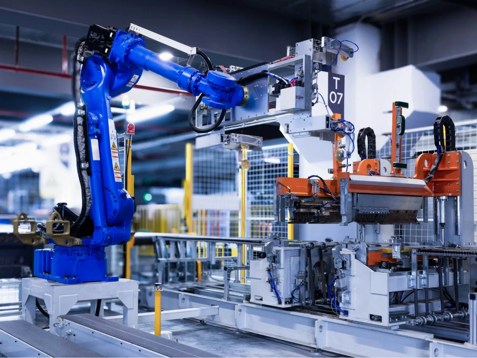 Robotická ramena, která navzájem komunikují. Chef Robotics posouvá výrobu hotových jídel na novou úroveň