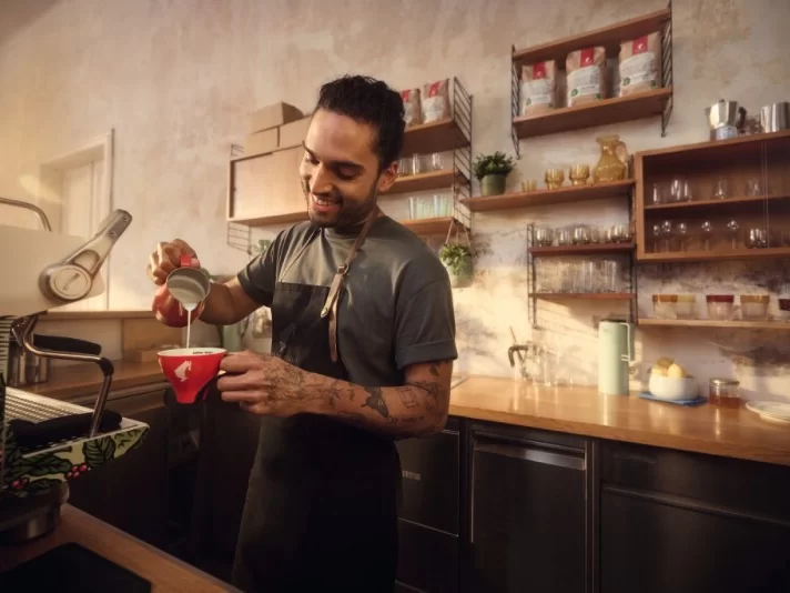 Tradiční vídeňská pražírna hledá nejlepšího baristu. Julius Meinl Barista Cup se vrací i do Česka