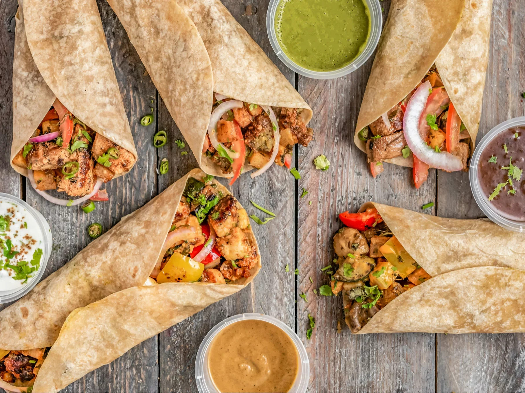 Konec velkých večeří. Američané šetří, restaurace je proto krmí wrapy za tři dolary