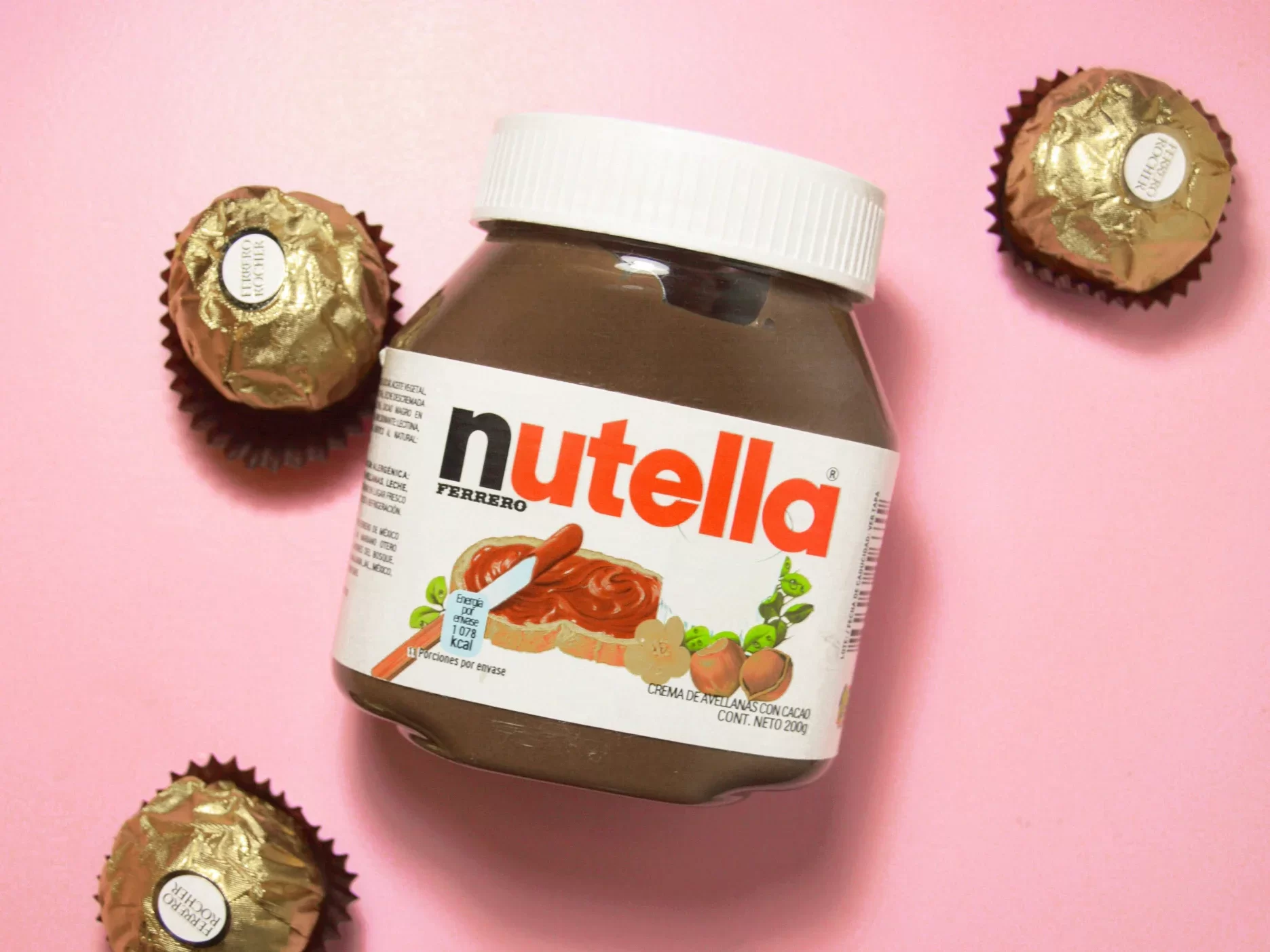 Rostlinná Nutella a ovesná čokoláda. Potravinářští obři mění receptury sladkostí kvůli flexitariánům