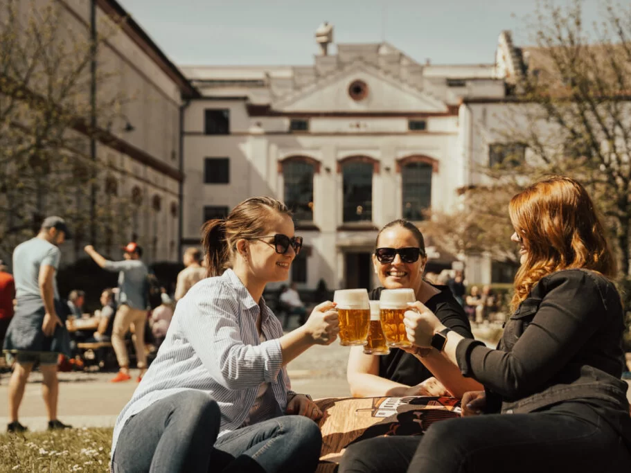 Od vagonů k pivu. Slavnosti Kozla ve Velkých Popovicích oživí odkaz rodiny Ringhofferů