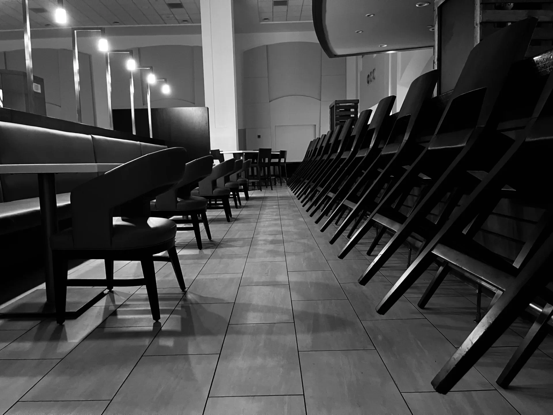 Restaurace bez hostů a židlí: trh s cloudovými kuchyněmi vyroste do pěti let na dvojnásobek